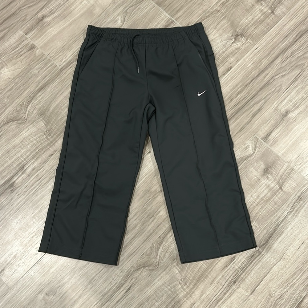 Nike Capri size small